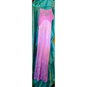 Women’s Vintage Lavender Silk & Lace nighty lingerie